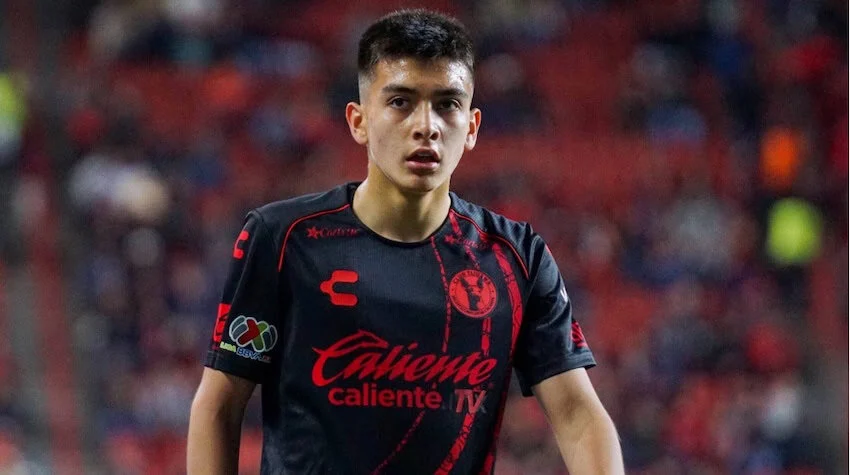 Gilberto Mora