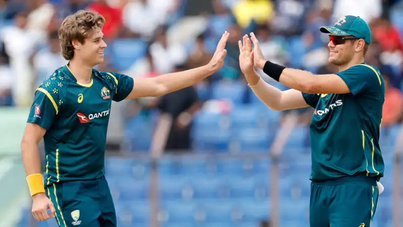 Australia sweep Bangladesh 3-0